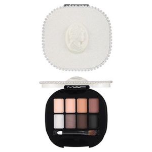 MAC Keepsakes Smoky Eyes Eyeshadow Palette